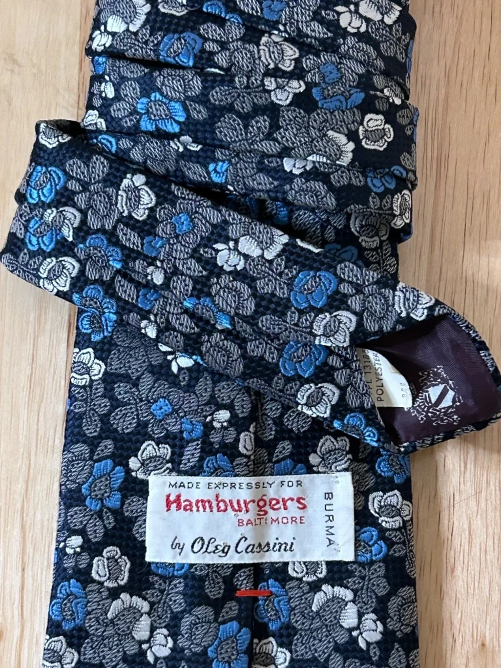 Oleg Cassini Men's Floral Jacquard Embroidered Polyester Tie Black Blue Gray